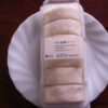 ローソンのもち食感ロール（北海道産生乳入りクリーム）実食レビュー